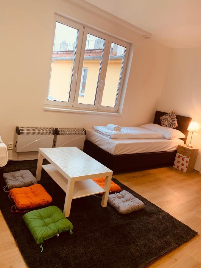 Blue 7 * Praga